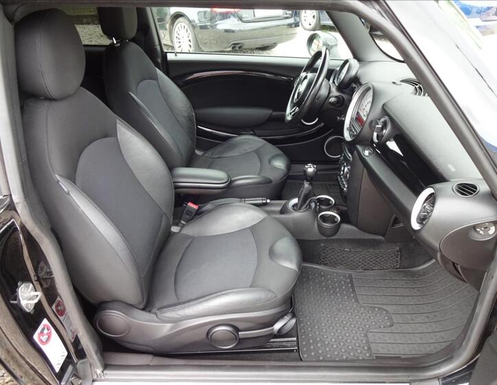Mini Cooper S 22