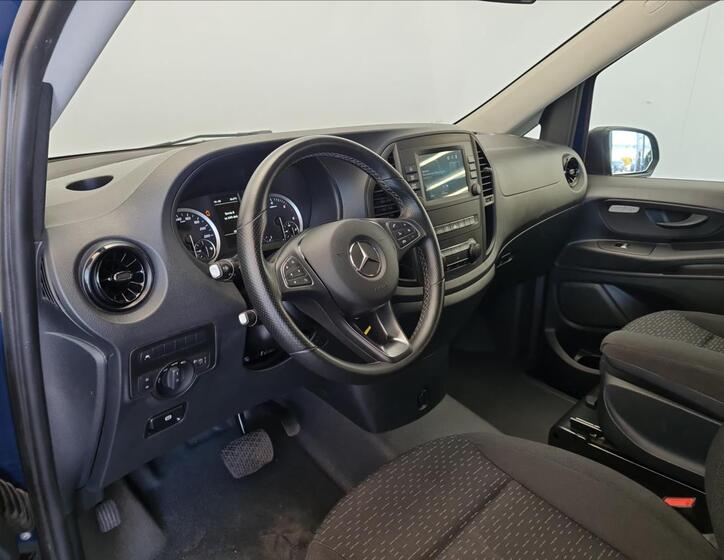 Mercedes-Benz Vito 9