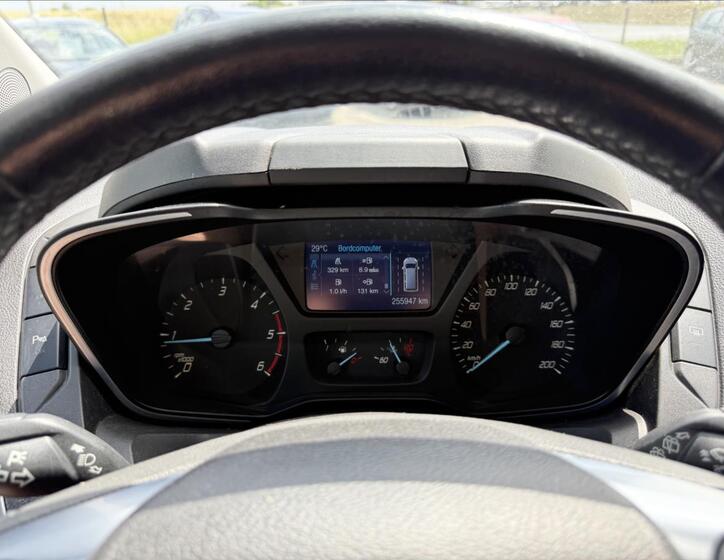 Ford Tourneo 28