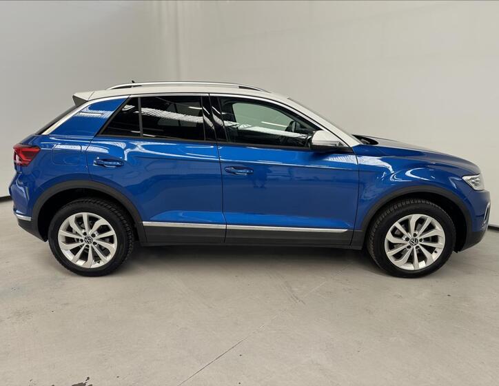 Volkswagen T-Roc 3