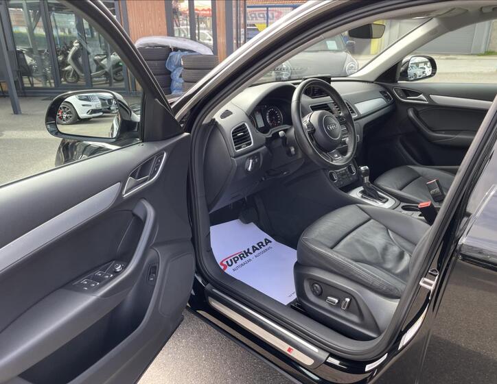 Audi Q3 10