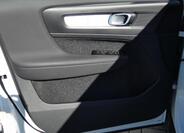 Volvo XC40 8