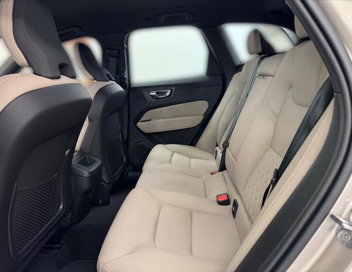 Volvo XC60 11