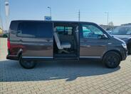 Volkswagen Caravelle 13