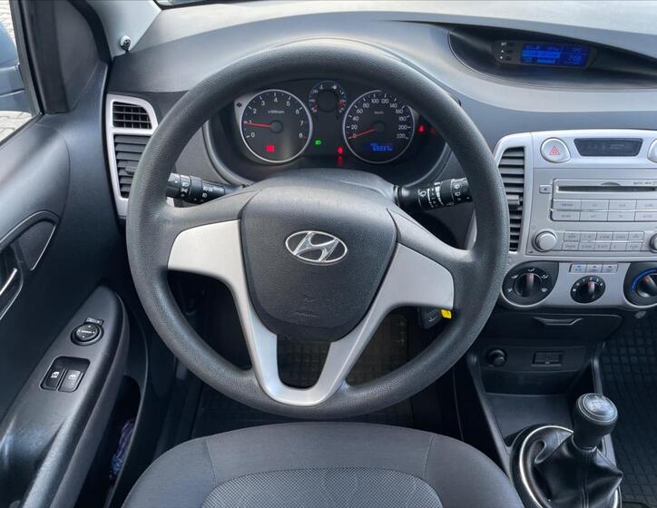 Hyundai i20 9
