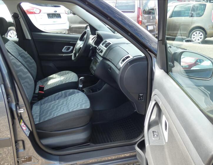 Škoda Roomster 10