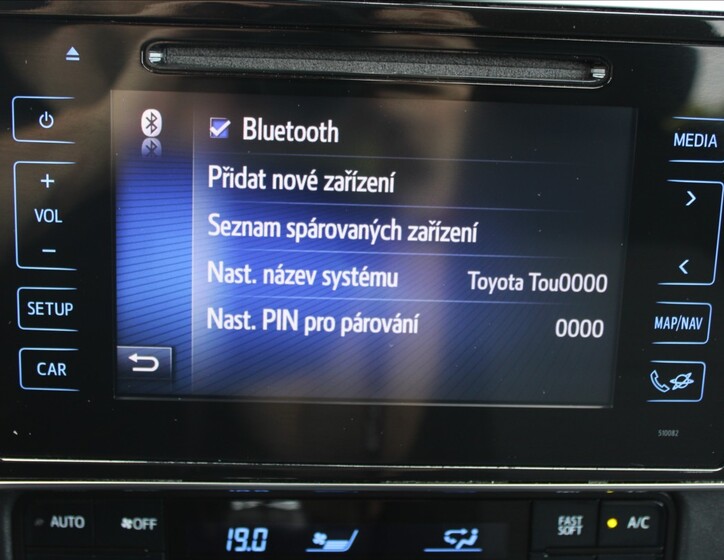 Toyota Auris 12