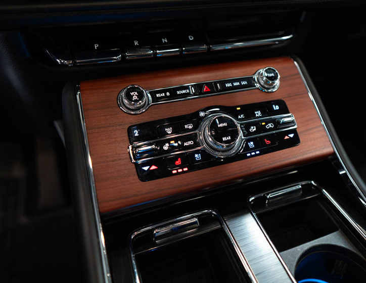 Lincoln Aviator 24