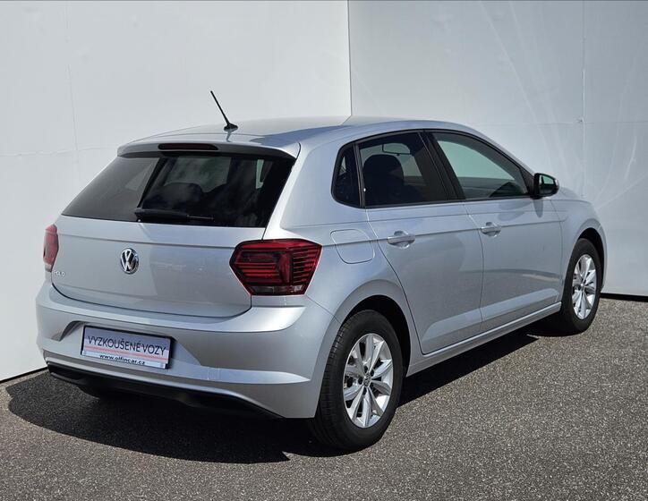 Volkswagen Polo 2