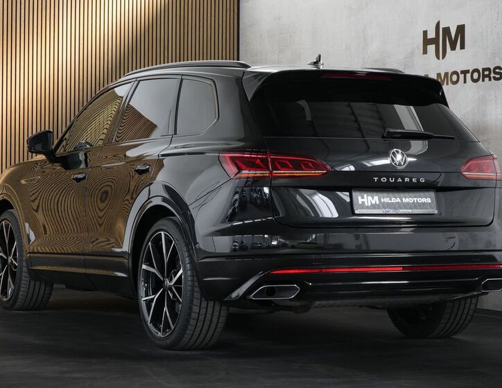 Volkswagen Touareg 2