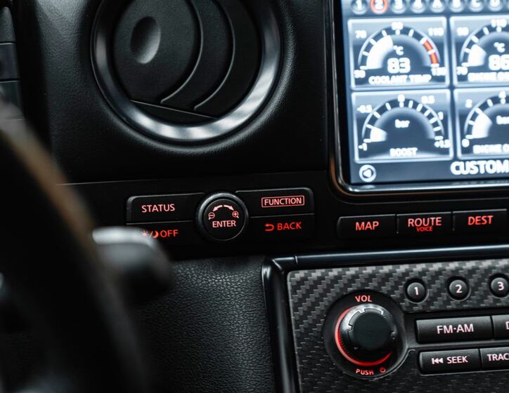 Nissan GT-R 15