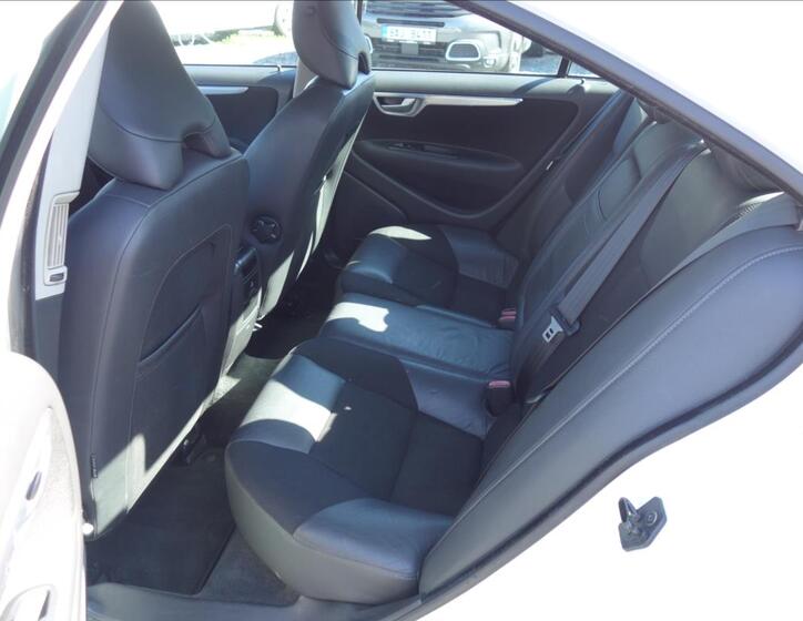 Volvo S60 15