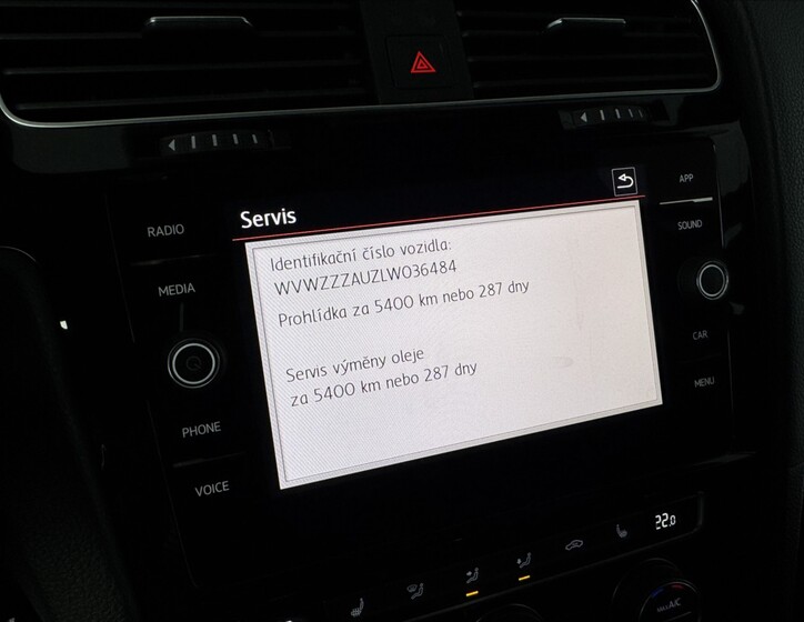 Volkswagen Golf 33