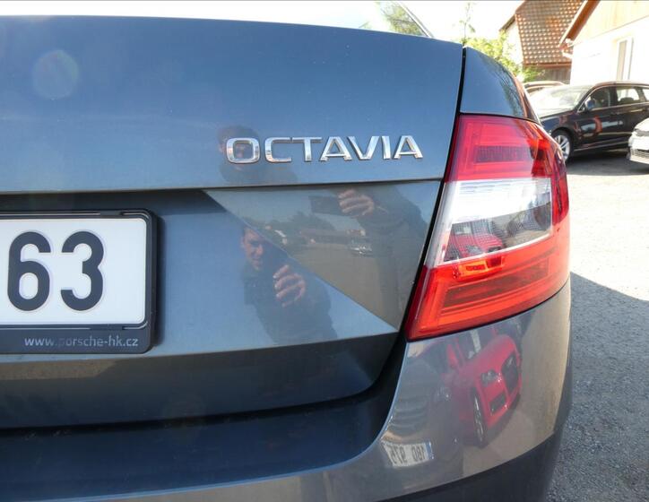 Škoda Octavia 9