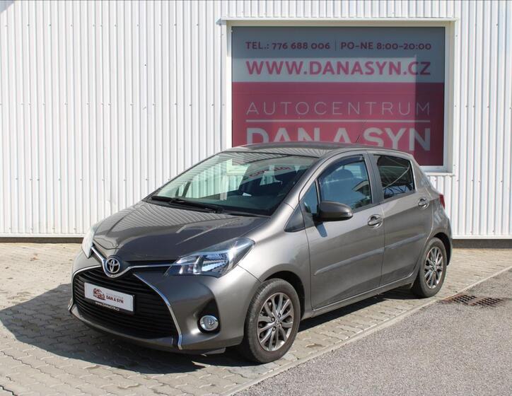 Toyota Yaris 1