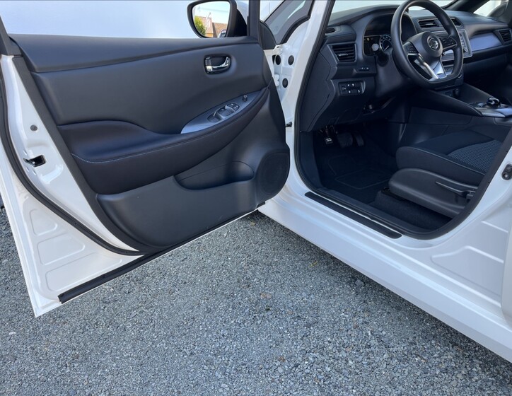 Nissan Leaf 44