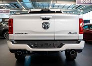 Dodge RAM 4