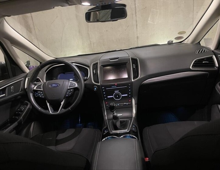 Ford S-MAX 6