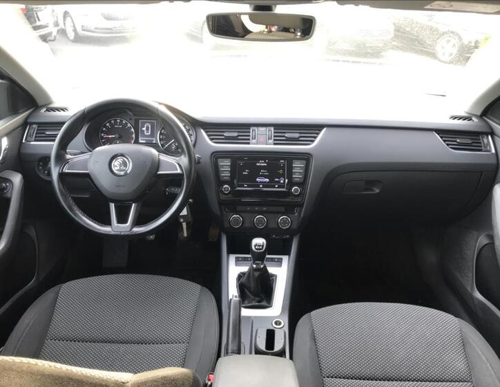 Škoda Octavia 12