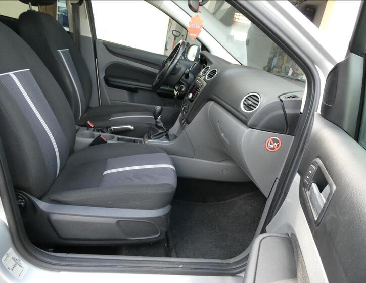 Ford Focus 21