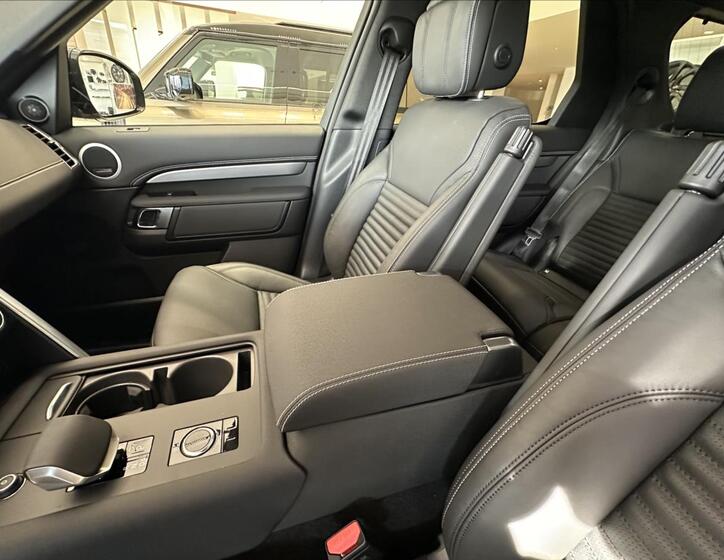 Land Rover Discovery 12