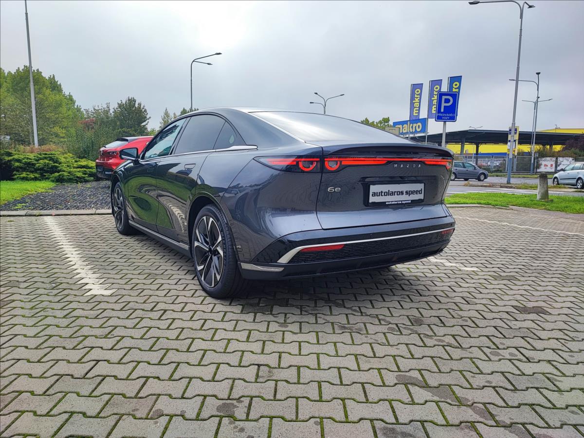 Mazda 6e