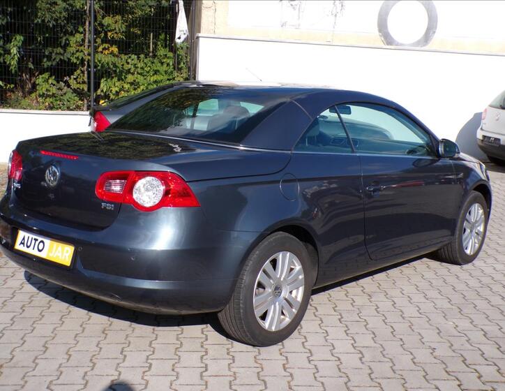 Volkswagen EOS 5