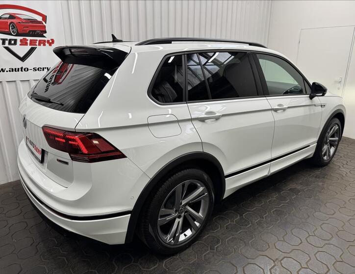 Volkswagen Tiguan 8