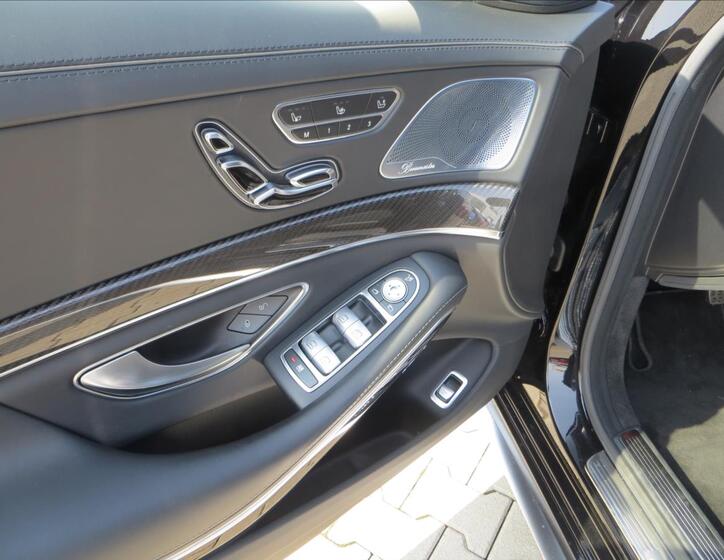 Mercedes-Benz Třídy S 19