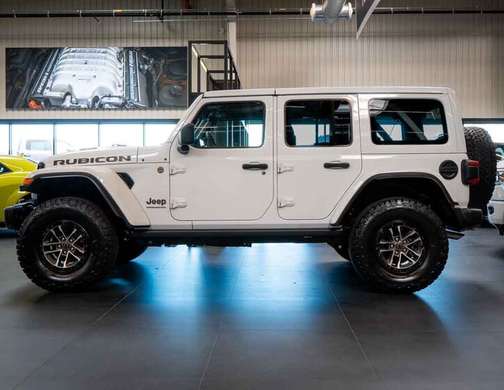 Jeep Wrangler 2