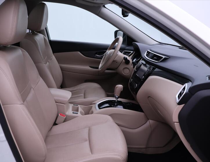 Nissan X-Trail 15