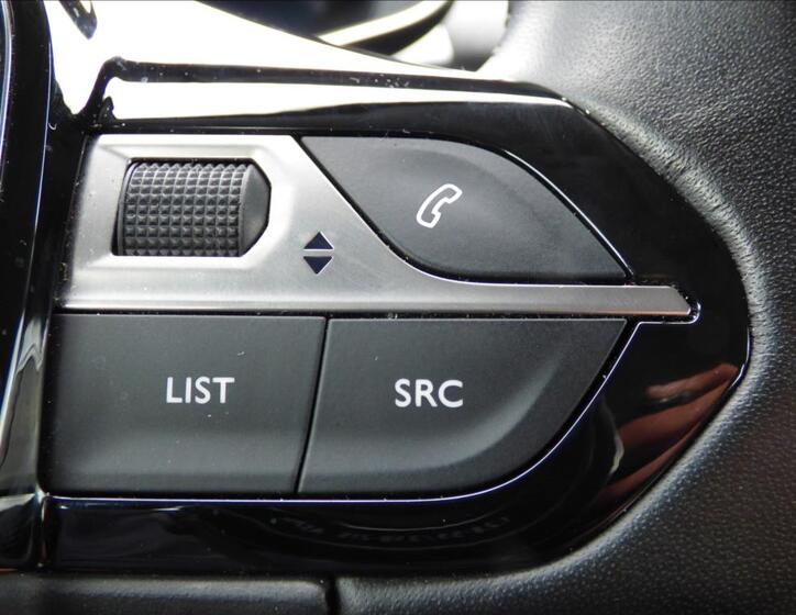 Peugeot 208 16