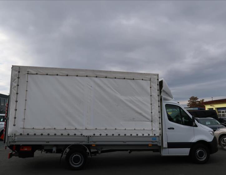 Mercedes-Benz Sprinter 5