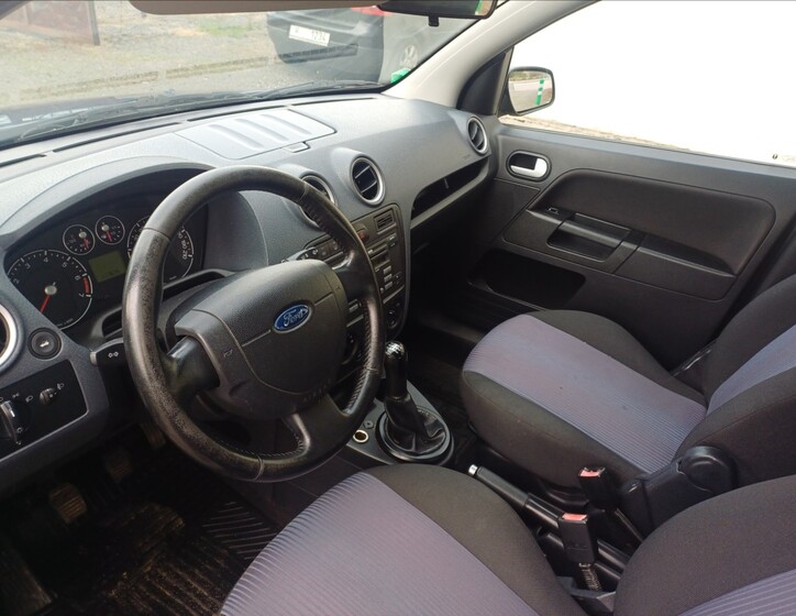Ford Fusion 7