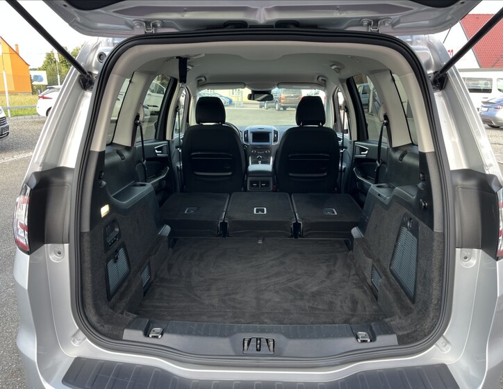 Ford Galaxy 39
