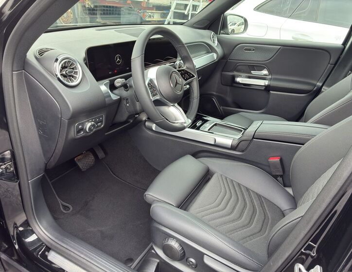Mercedes-Benz GLB 15