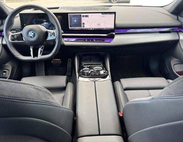 BMW i5 7