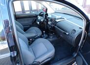 Volkswagen New Beetle 16
