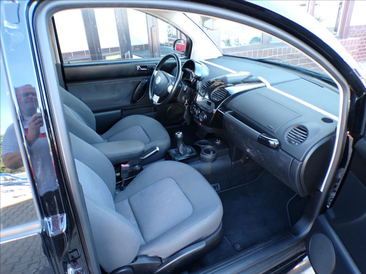 Volkswagen New Beetle