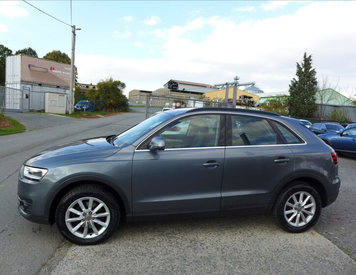 Audi Q3 9