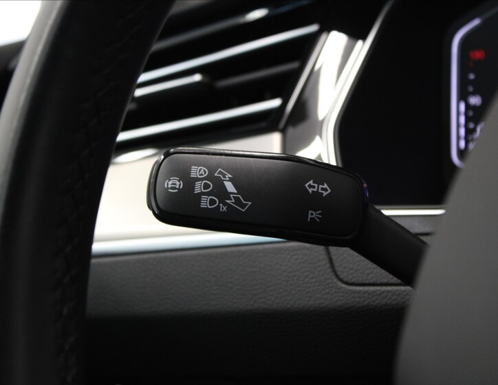 Volkswagen Passat 19