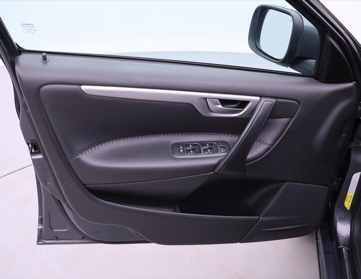 Volvo XC70 10