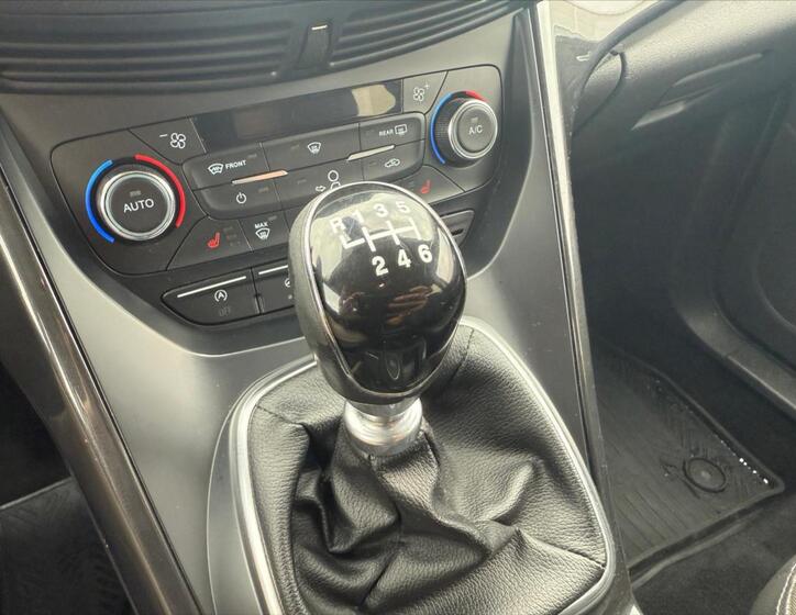 Ford Kuga 25
