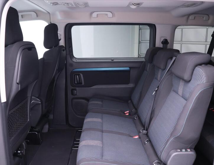 Peugeot Traveller 15