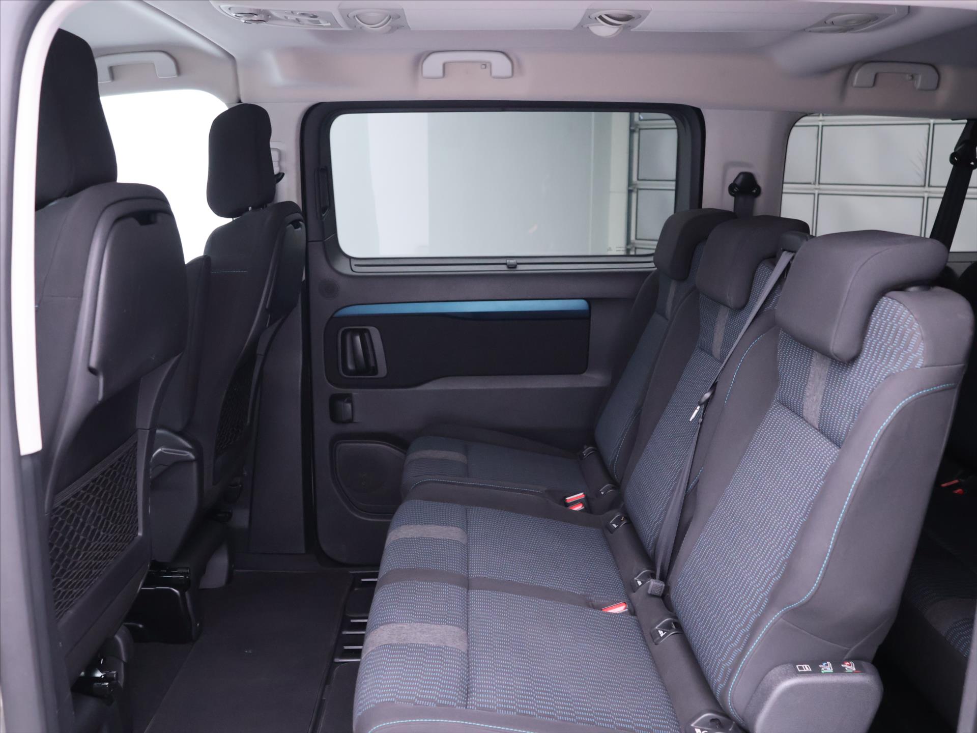 Peugeot Traveller