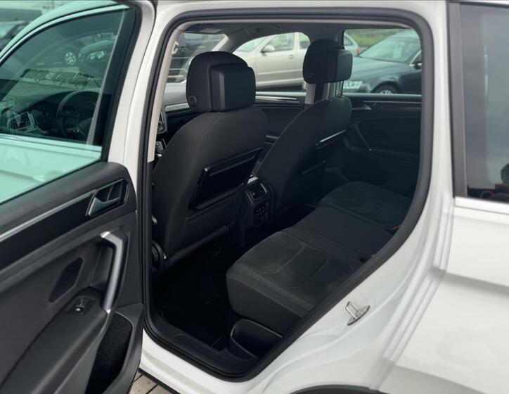 Volkswagen Tiguan 11