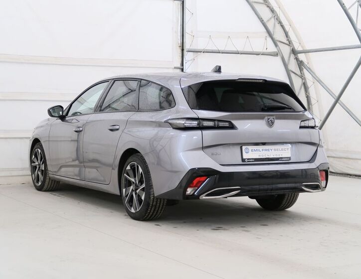 Peugeot 308 8