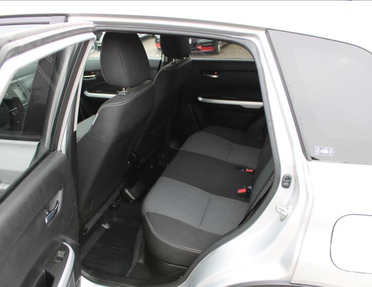 Suzuki Vitara 11