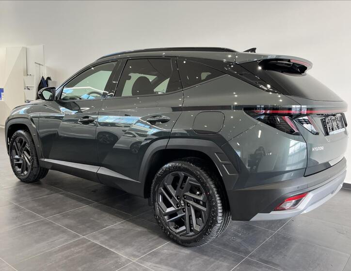 Hyundai Tucson 4