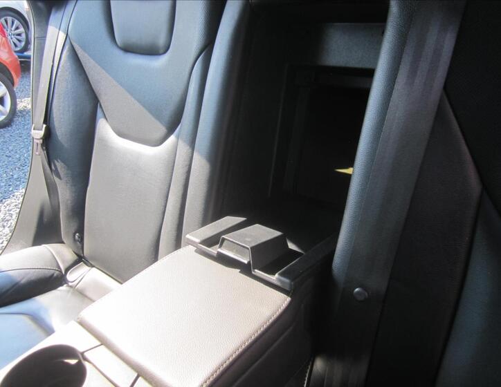 Ford Mondeo 31